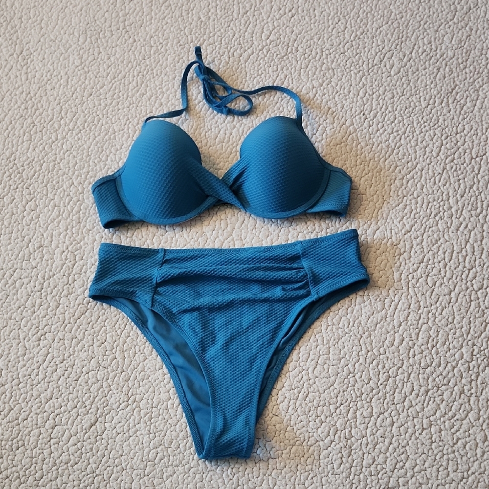 NWT Cupshe Highwaisted Crisscross Halter Bikini Set Resortwear Nautical - Picture 2 of 14
